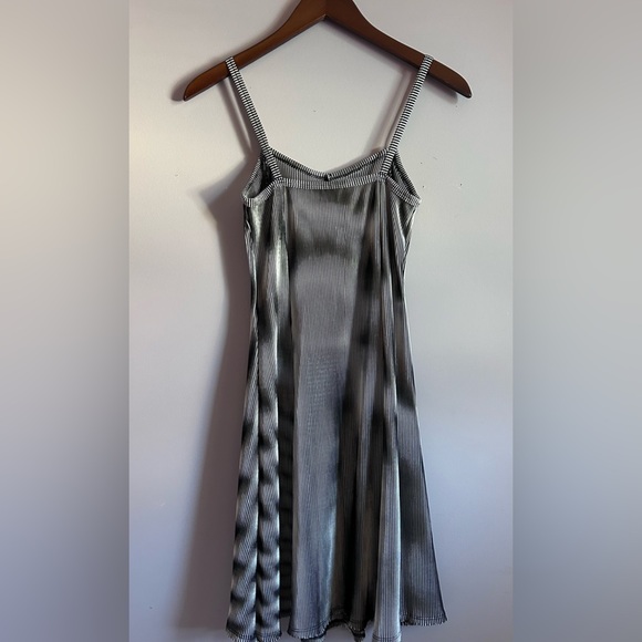 Elan Black and Gray Striped Shimmer Slip Dress Size Small - Picture 2 of 6